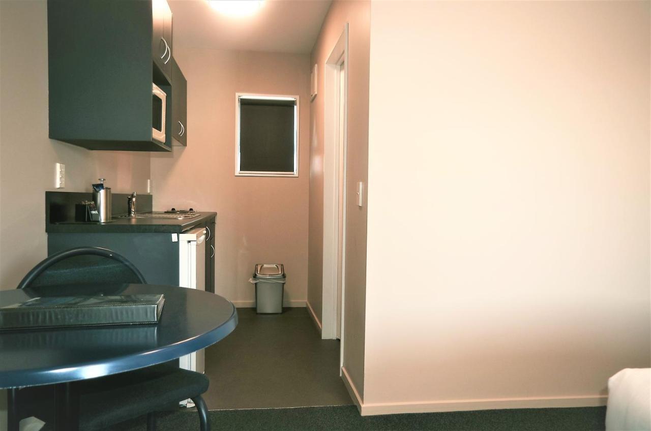 Phoenix Motels Temuka Exteriör bild