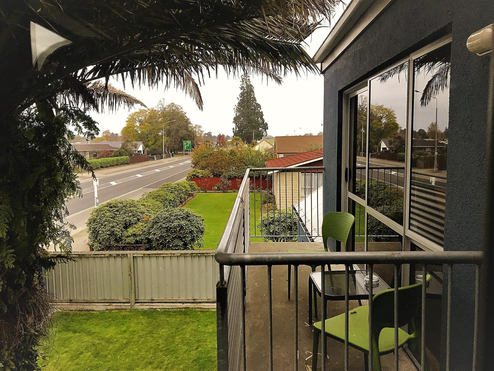 Phoenix Motels Temuka Exteriör bild