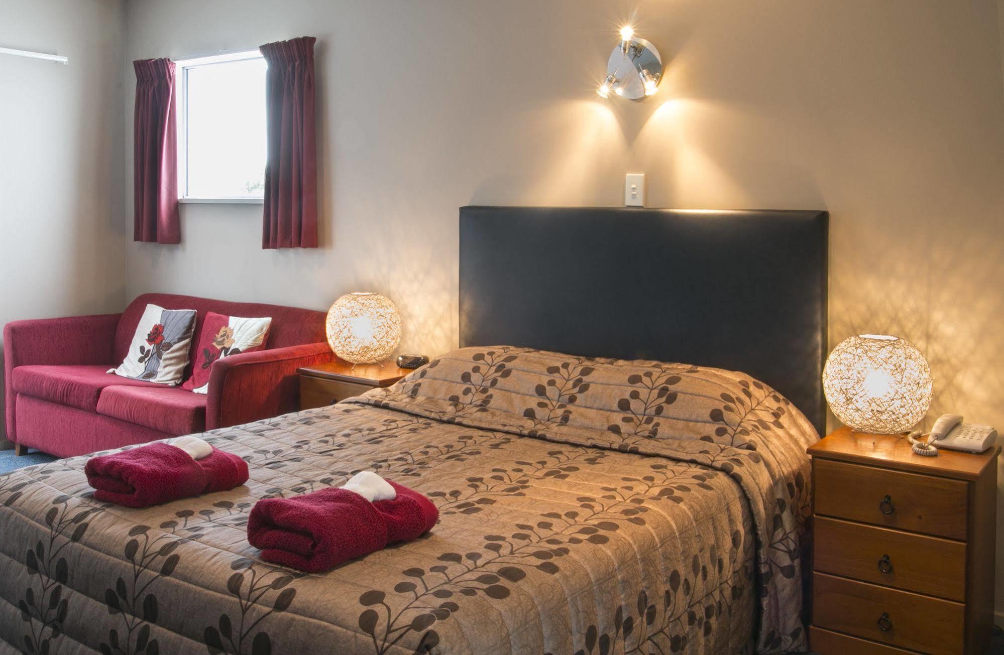 Phoenix Motels Temuka Exteriör bild