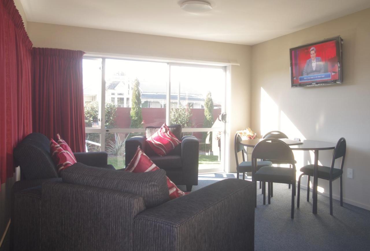 Phoenix Motels Temuka Exteriör bild
