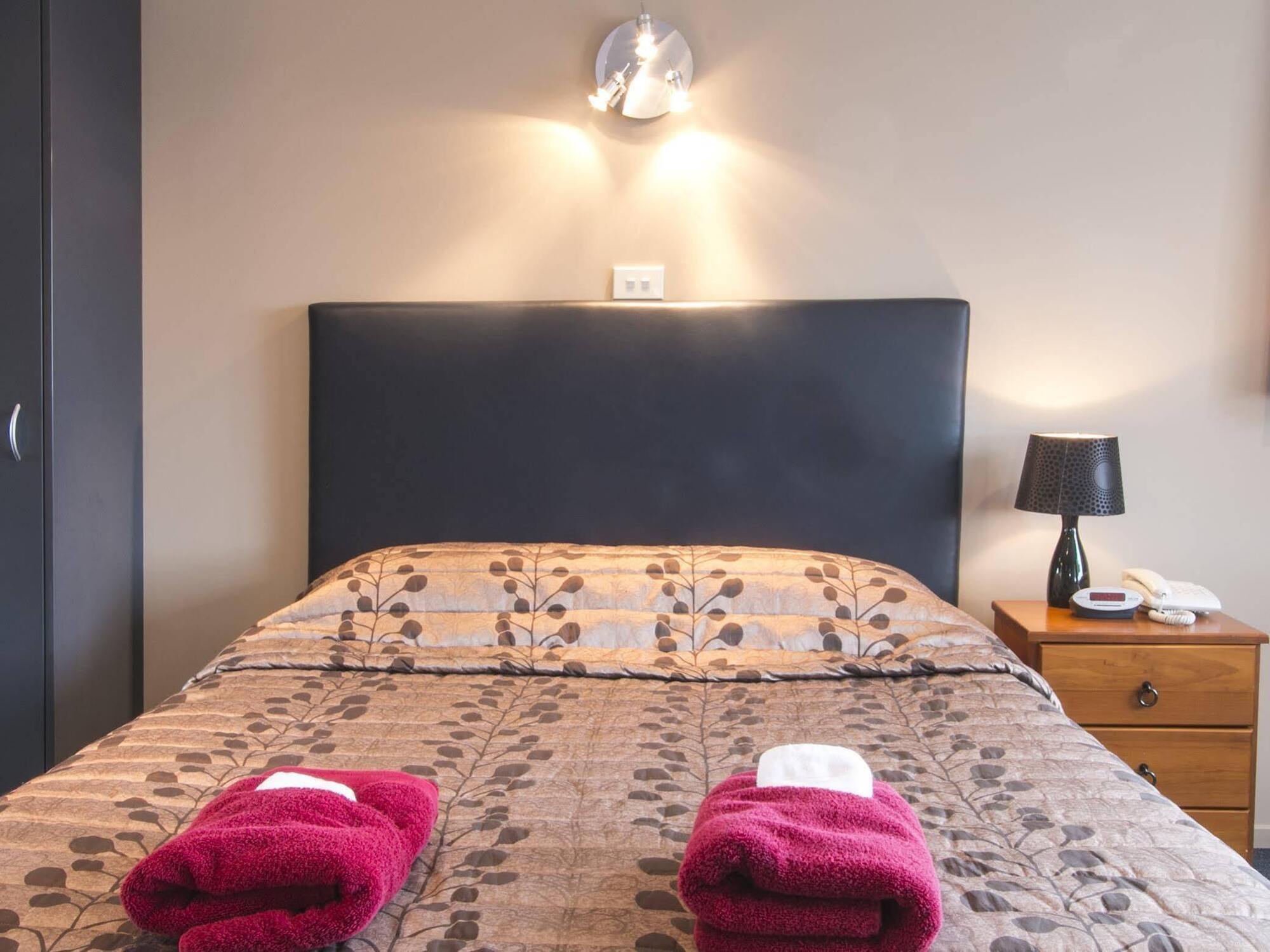 Phoenix Motels Temuka Exteriör bild
